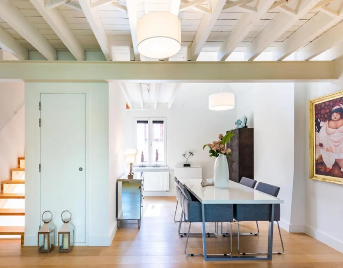 Antwerp Old Town Triplex Apartment Belgium