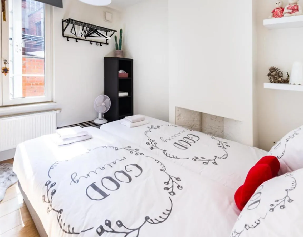 Antwerp Old Town Triplex Apartment