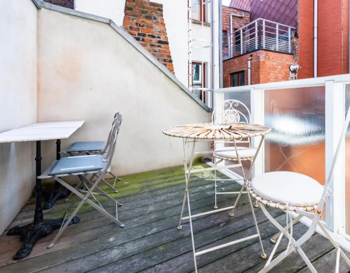 Antwerp Old Town Triplex Apartment